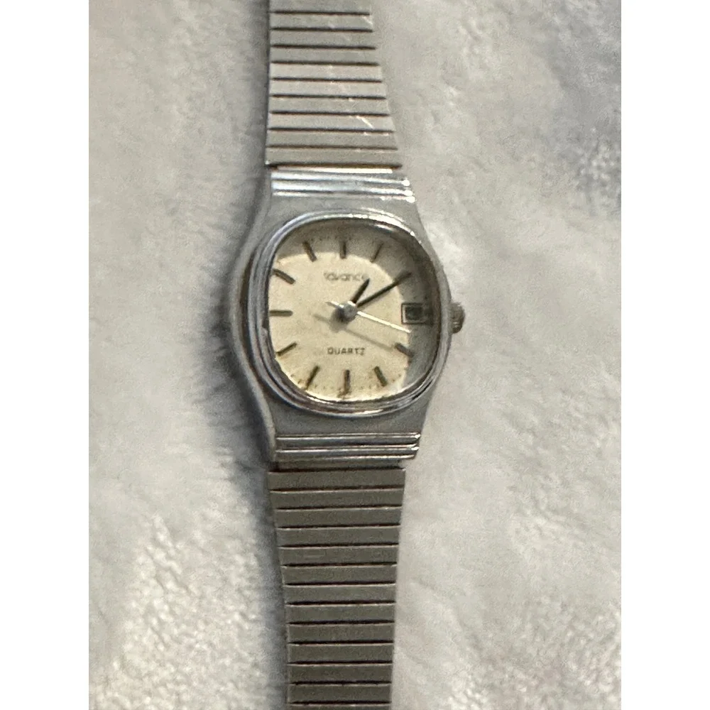 Advance Quartz Watch Womens‎ Silver Tone Stainless Steel Date Japan